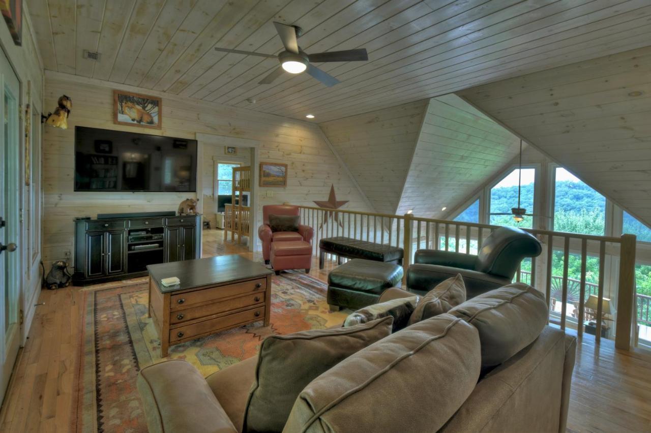 Villa Champagne Chalet - Cuddleup Morganton Exterior foto