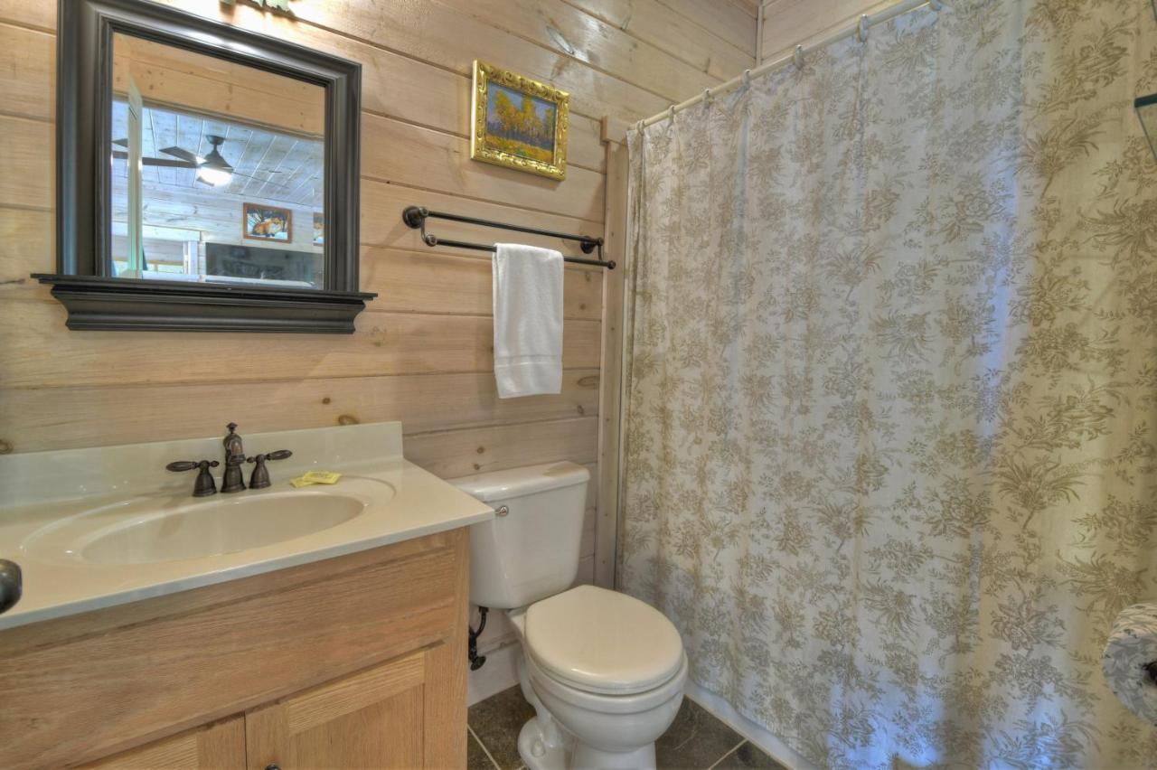 Villa Champagne Chalet - Cuddleup Morganton Exterior foto